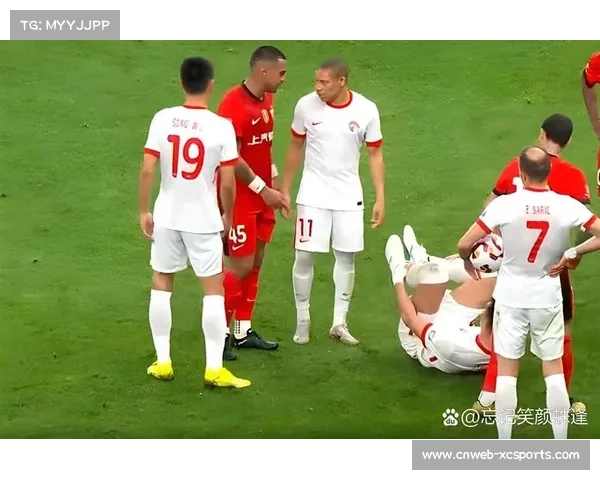 热那亚保级战前加练点球,奥斯蒂加德头球 热那亚保级战前加练点球,奥斯蒂加德头球