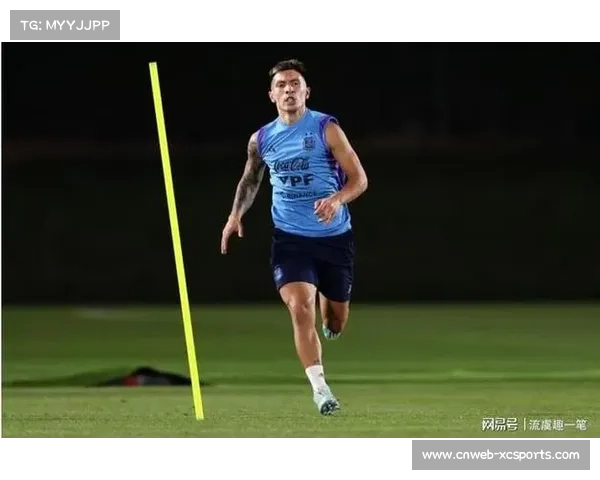 官方：曼联后卫利桑德罗·马丁内斯因膝盖韧带损伤将缺席本赛季剩余比赛